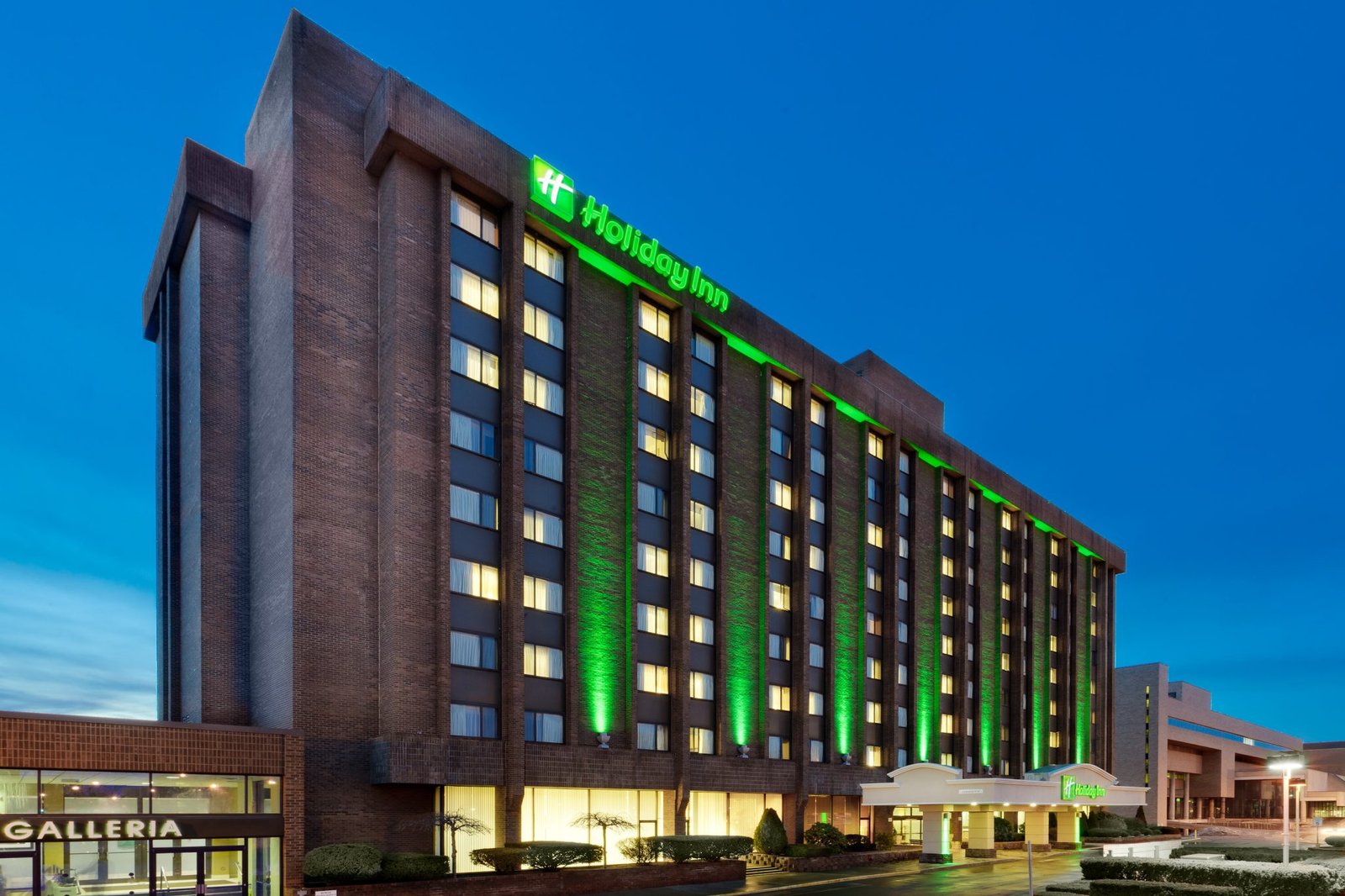 Wedded Bliss Begins at Holiday Inn Binghamton