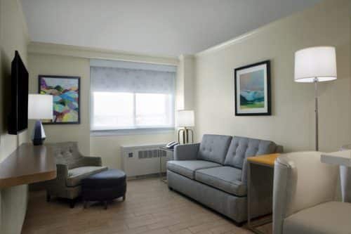Holiday Inn Binghamton new suite room