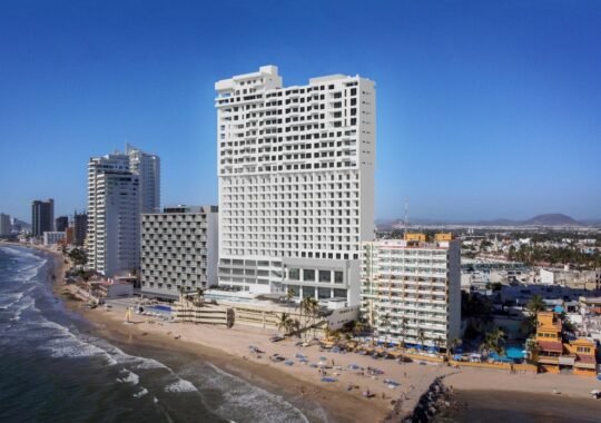 Courtyard By Marriott Mazatlán Beach Resort