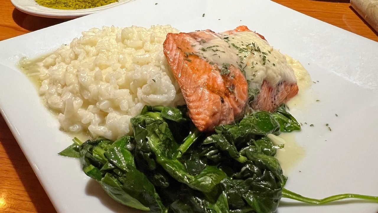 25 Amazing Things We Enjoyed In Asheville North Carolina 19 Delectable dinner at Pomodoros Greek & Italian Café
