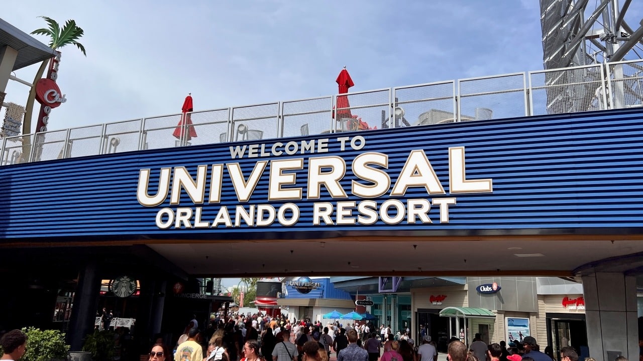 Nice Hotel Close to Universal Studios Orlando FL