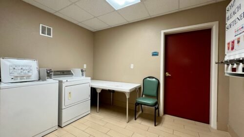 Comfort inn st petersburg florida guest laundry