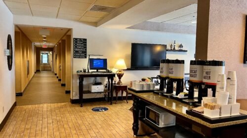 Hampton Inn Mount Dora 24 hour coffee