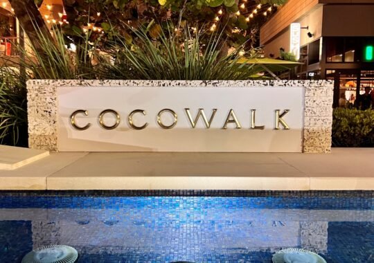 Discover the Vibrant Vibe of Cocowalk in Coconut Grove
