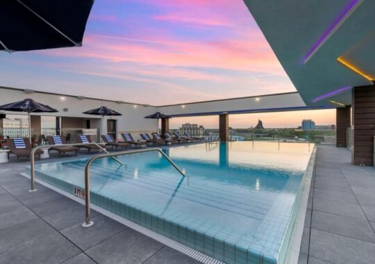 Rooftop Pool Hotel Orlando