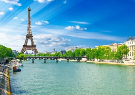Picture-Perfect Parisian Cafes to Sample While Touring France