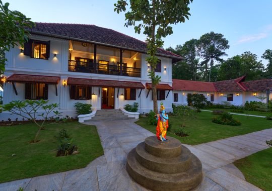The Raviz Palace at The Leela Ashtamudi: A Luxurious Escape in Kerala