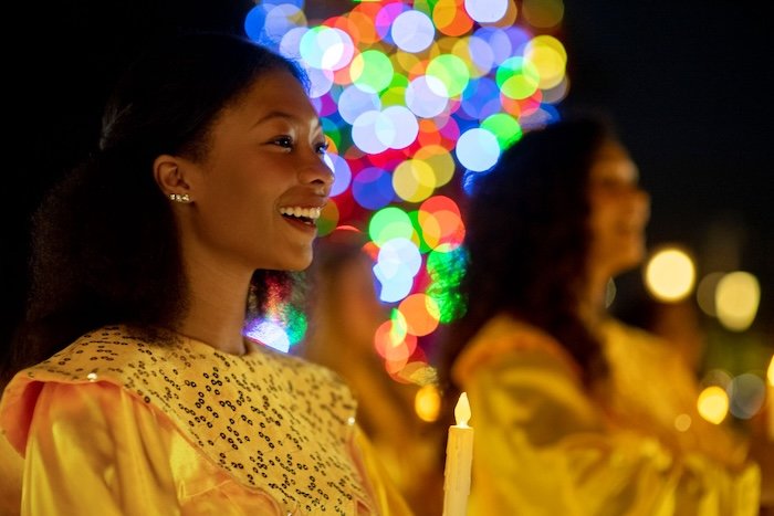 2025 Candlelight Processional Narrators Shine with Star-Studded Lineup in Orlando Florida