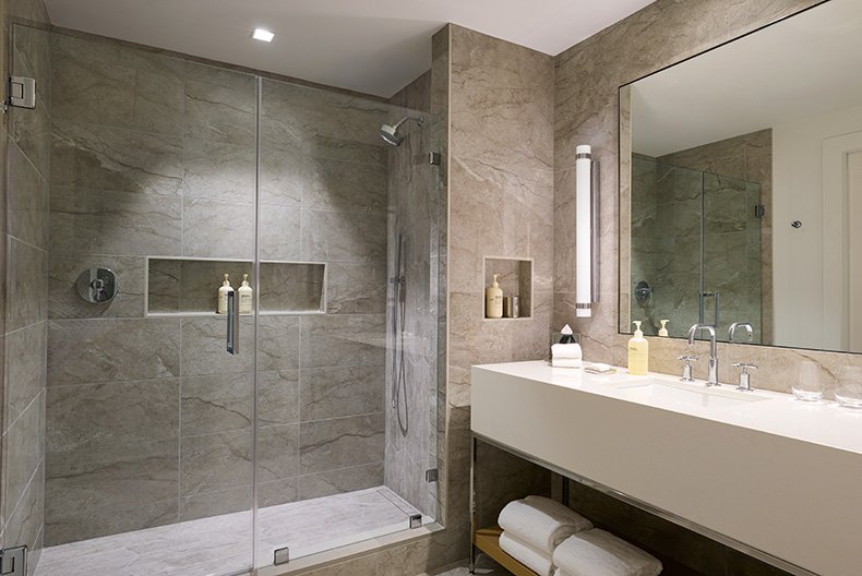 JW Marriott Reston Station Bathroom