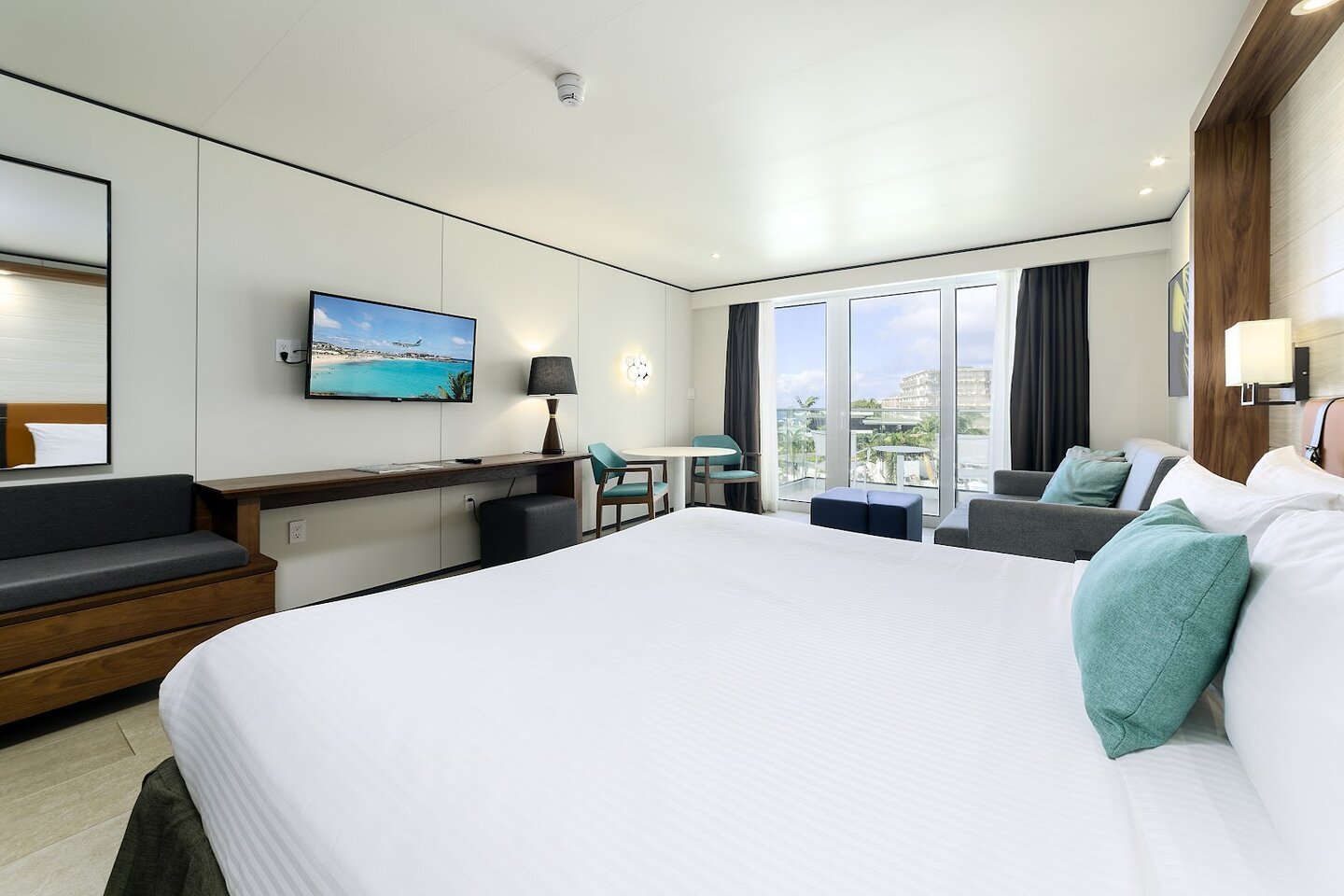 Sonesta Maho Beach Resort, Casino & Spa – The Ultimate All-Inclusive Stay in Sint Maarten 4 Sonesta Maho Beach Resort, Casino & Spa - Sint Maarten Oasis Pool View Room with King Bed